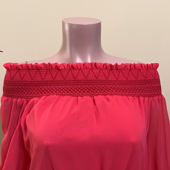 🌹Belle Sky Ruffled Off-Shoulder Rumper - Picture 3 of 6